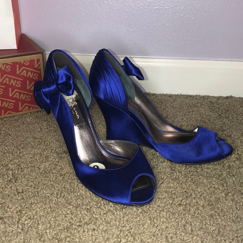 Blue Heels